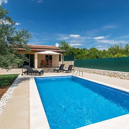 Jozefina Villa